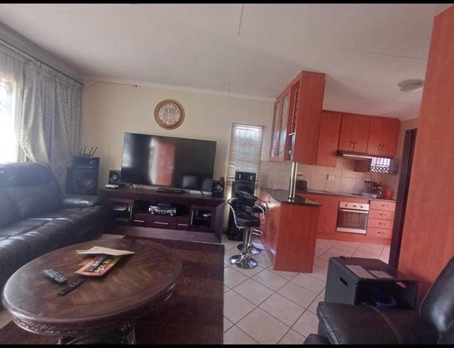 2 BEDROOM HOUSE FOR SALE IN KIRKNEY